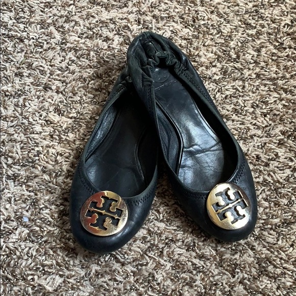 Tory Burch Shoes - Tory Burch Flats! 🥿